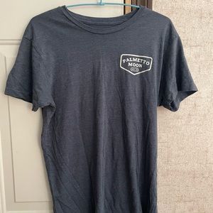 gray t-shirt !